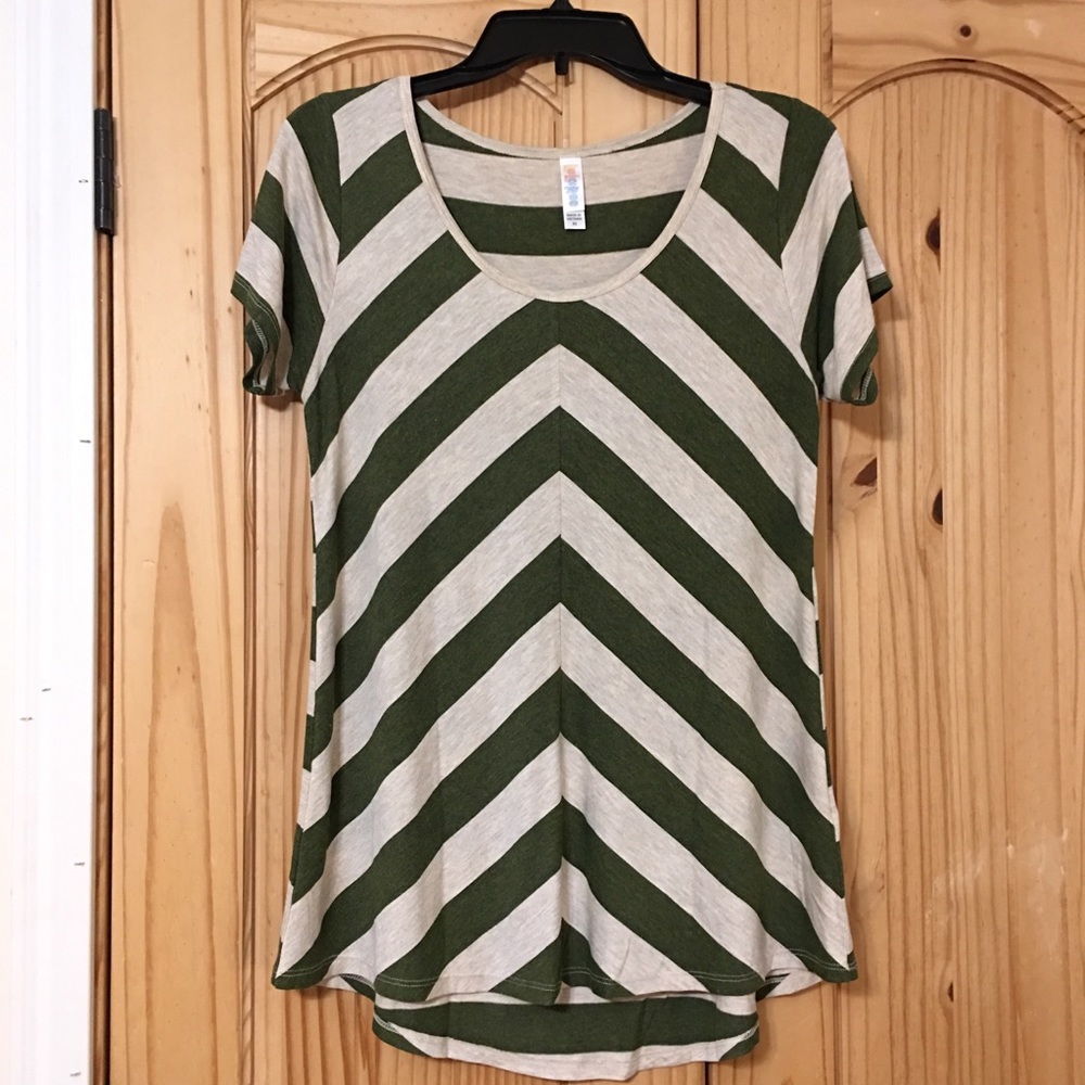 LuLaRoe Classic T XS
